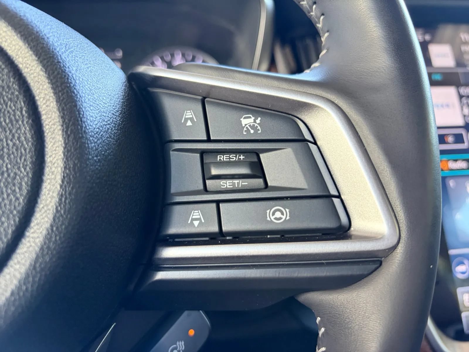 Used 2023 Subaru Outback Touring AWD/4WD image 31