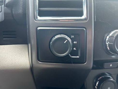 Used 2015 Ford F150 XLT AWD/4WD image 20