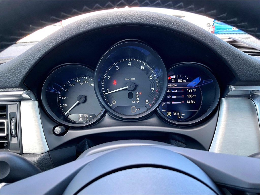 Certified 2026 Porsche Macan AWD/4WD image 25