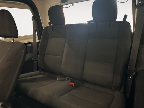 Used 2018 Jeep Wrangler Sport AWD/4WD image 14