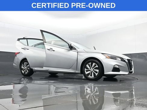 Used 2022 Nissan Altima 2.5 S FWD image 30