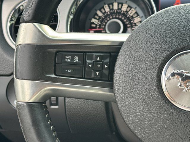 Used 2013 Ford Mustang Premium RWD image 23