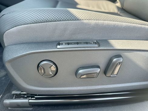 New 2025 Volkswagen ID.4 Pro S image 37