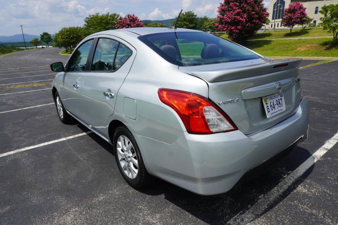Used 2017 Nissan Versa SV w/ SV Special Edition Package FWD image 9