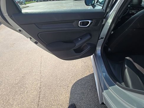 Certified 2025 Honda Civic Sport image 24