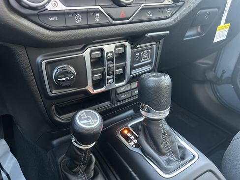 New 2026 Jeep Gladiator Sport image 21