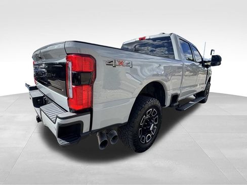 Used 2025 Ford F250 Platinum AWD/4WD image 8