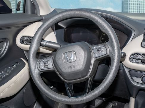 Certified 2025 Honda HR-V LX image 20