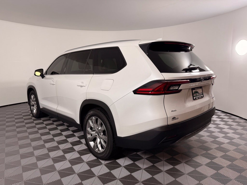 Certified 2026 Toyota Grand Highlander AWD image 11