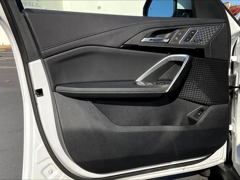 Used 2025 BMW X2 xDrive28i w/ Premium Package image 26