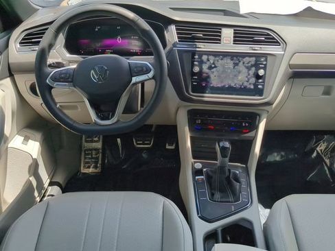 Certified 2023 Volkswagen Tiguan SE R-Line image 13