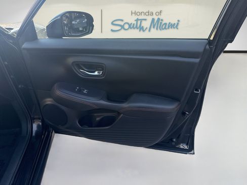 Certified 2025 Honda HR-V Sport image 32