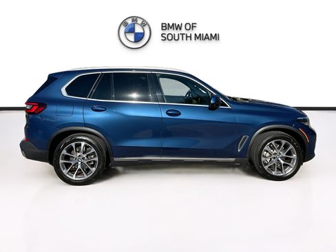 Certified 2022 BMW X5 sDrive40i w/ Parking Assistance Package image 8