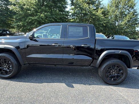 New 2026 Chevrolet Colorado Trail Boss AWD/4WD image 11