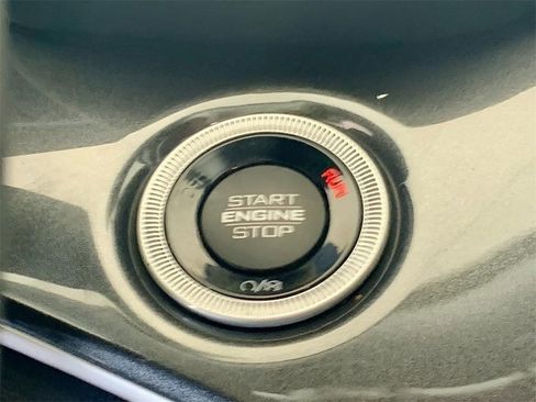 Used 2023 Jeep Grand Cherokee Laredo image 35