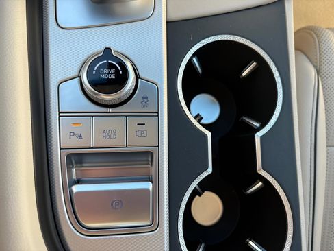 New 2026 Genesis G70 2.5T Prestige image 32