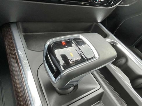 Used 2025 GMC Sierra 1500 Elevation w/ Elevation Premium Package image 23