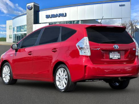 Used 2014 Toyota Prius V Five FWD image 9