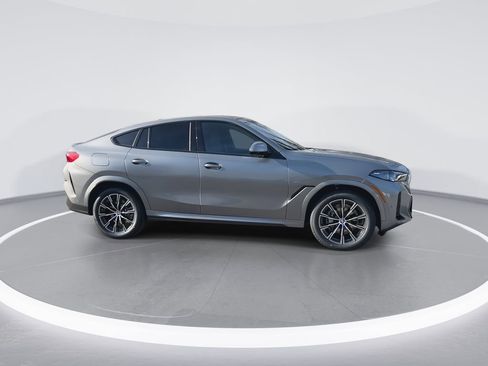 New 2026 BMW X6 xDrive40i w/ Climate Comfort Package image 9