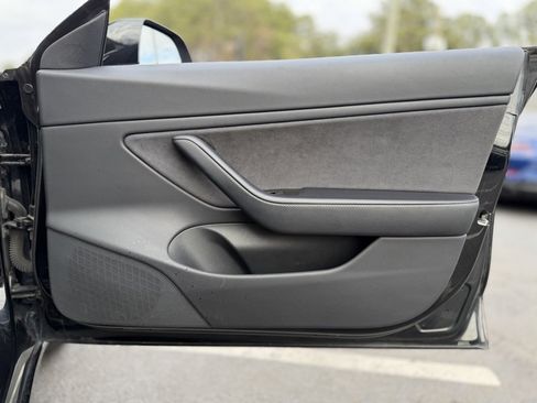 Used 2018 Tesla Model 3 image 36