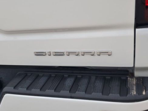 Used 2023 GMC Sierra 1500 Denali w/ Technology Package AWD/4WD image 5