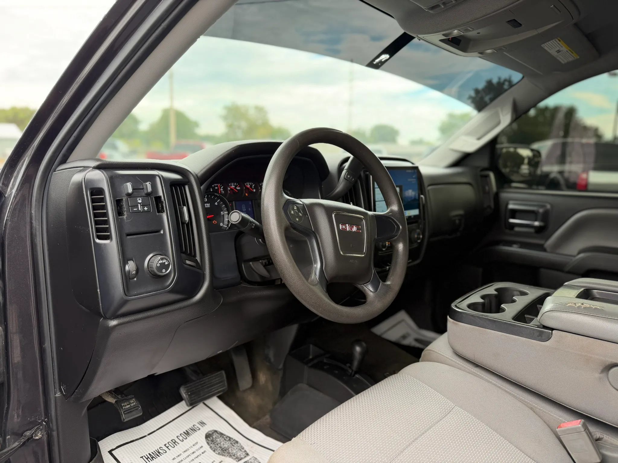 Used 2015 GMC Sierra 1500 4x4 Crew Cab image 9