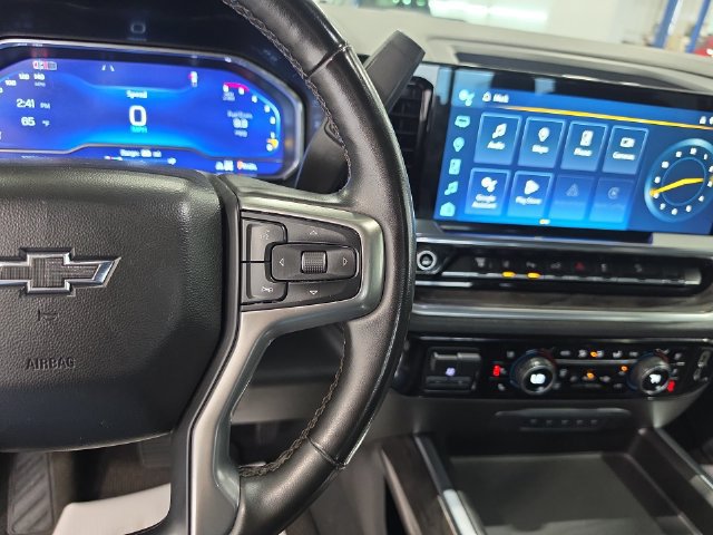 Used 2024 Chevrolet Silverado 3500 LTZ w/ LTZ Plus Package AWD/4WD image 17