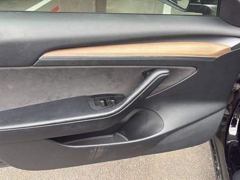 Used 2022 Tesla Model 3 RWD image 5