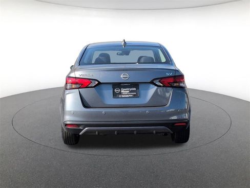 Used 2023 Nissan Versa SV image 6