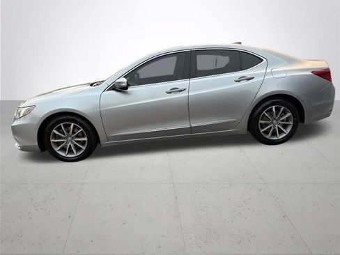 Used 2018 Acura TLX FWD image 10