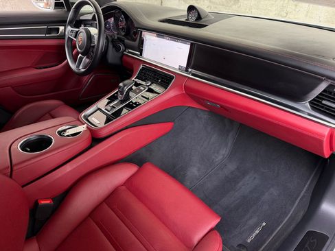 Used 2020 Porsche Panamera GTS AWD/4WD image 19