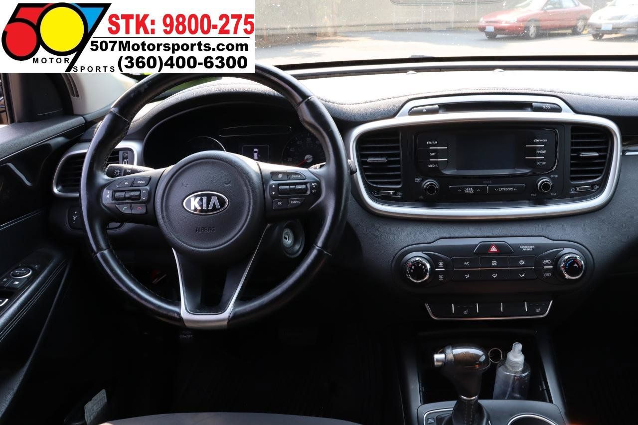 Used 2016 Kia Sorento AWD w/ LX Convenience Package image 14