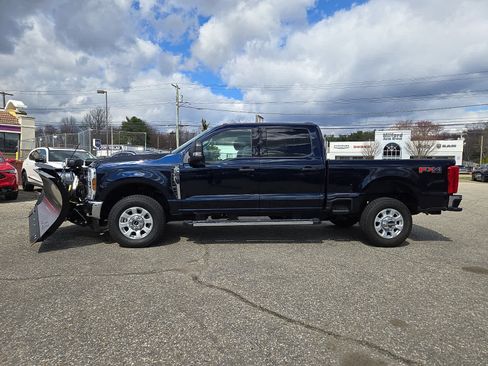 Used 2024 Ford F250 XLT w/ FX4 Off-Road Package image 8