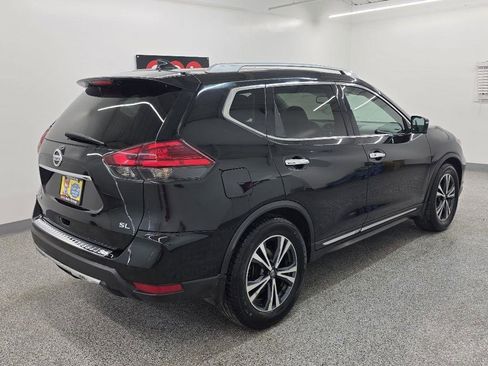 Used 2017 Nissan Rogue SL w/ SL Premium Package FWD image 6