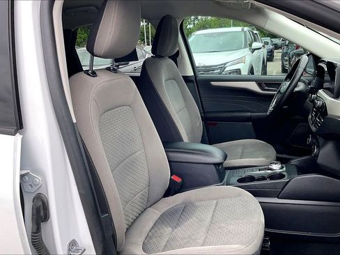Used 2022 Ford Escape SE w/ SE Sport Appearance Package FWD image 10