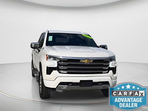 Used 2022 Chevrolet Silverado 1500 High Country image 3