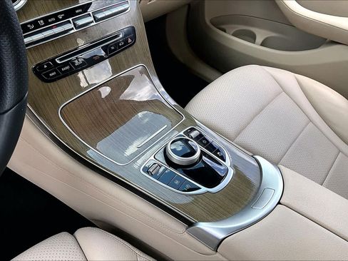 Used 2018 Mercedes-Benz GLC 300 image 16