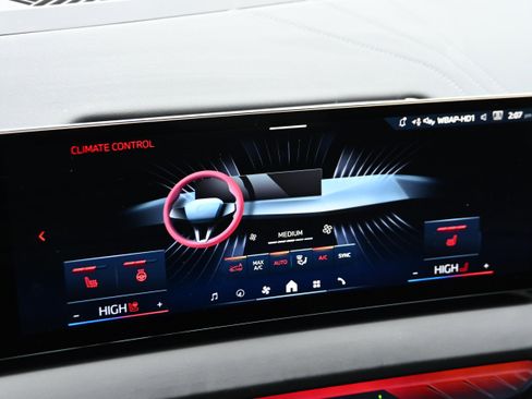 Certified 2025 BMW X3 xDrive30i image 16