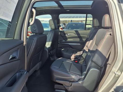 New 2026 Chevrolet Traverse Z71 w/ Driver Confidence Package image 9