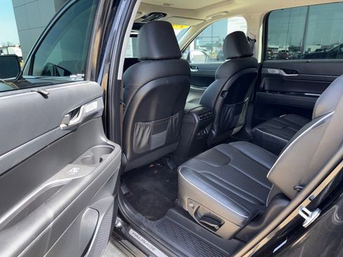 Used 2024 Hyundai Palisade Limited image 11