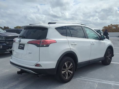 Used 2017 Toyota RAV4 XLE image 5