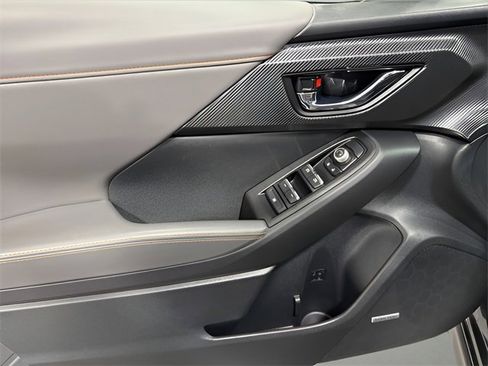 Certified 2025 Subaru Crosstrek 2.5i Limited w/ Popular Package #3A image 9