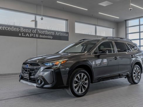 Used 2025 Subaru Outback Limited image 3