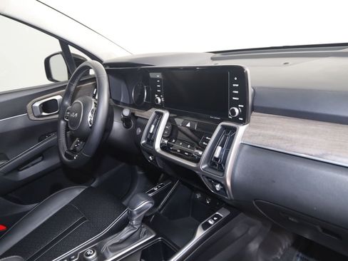 Used 2023 Kia Sorento EX w/ Panoramic Sunroof Package FWD image 42