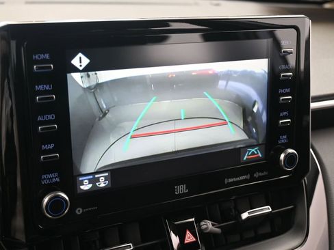 Used 2022 Toyota Corolla Cross XLE image 25