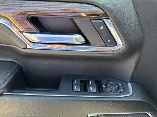 Used 2024 Chevrolet Silverado 1500 LT AWD/4WD image 11