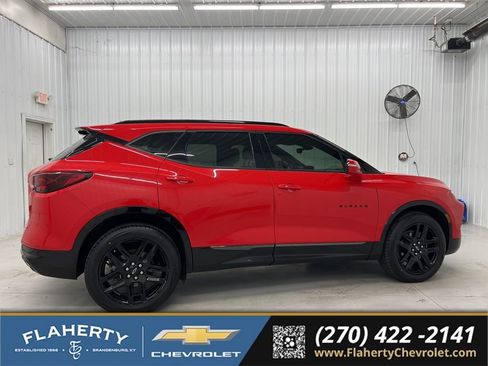 Used 2024 Chevrolet Blazer RS w/ Driver Confidence II Package FWD image 2