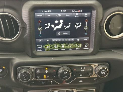 Used 2023 Jeep Wrangler Unlimited Sahara w/ Cold Weather Group image 14