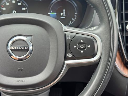Used 2021 Volvo XC60 T8 Inscription Expression w/ Premium Package AWD/4WD image 22