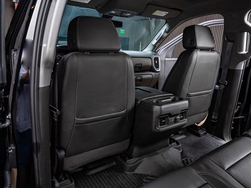 Used 2021 Chevrolet Silverado 1500 LT Trail Boss w/ Convenience Package II image 33